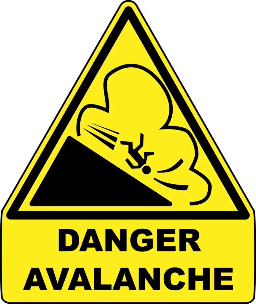 Panneau qui signale un risque d'avalanche